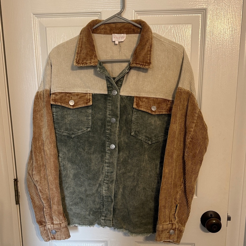 Entro Corduroy button up Shacket. Size L. Excellent condition.